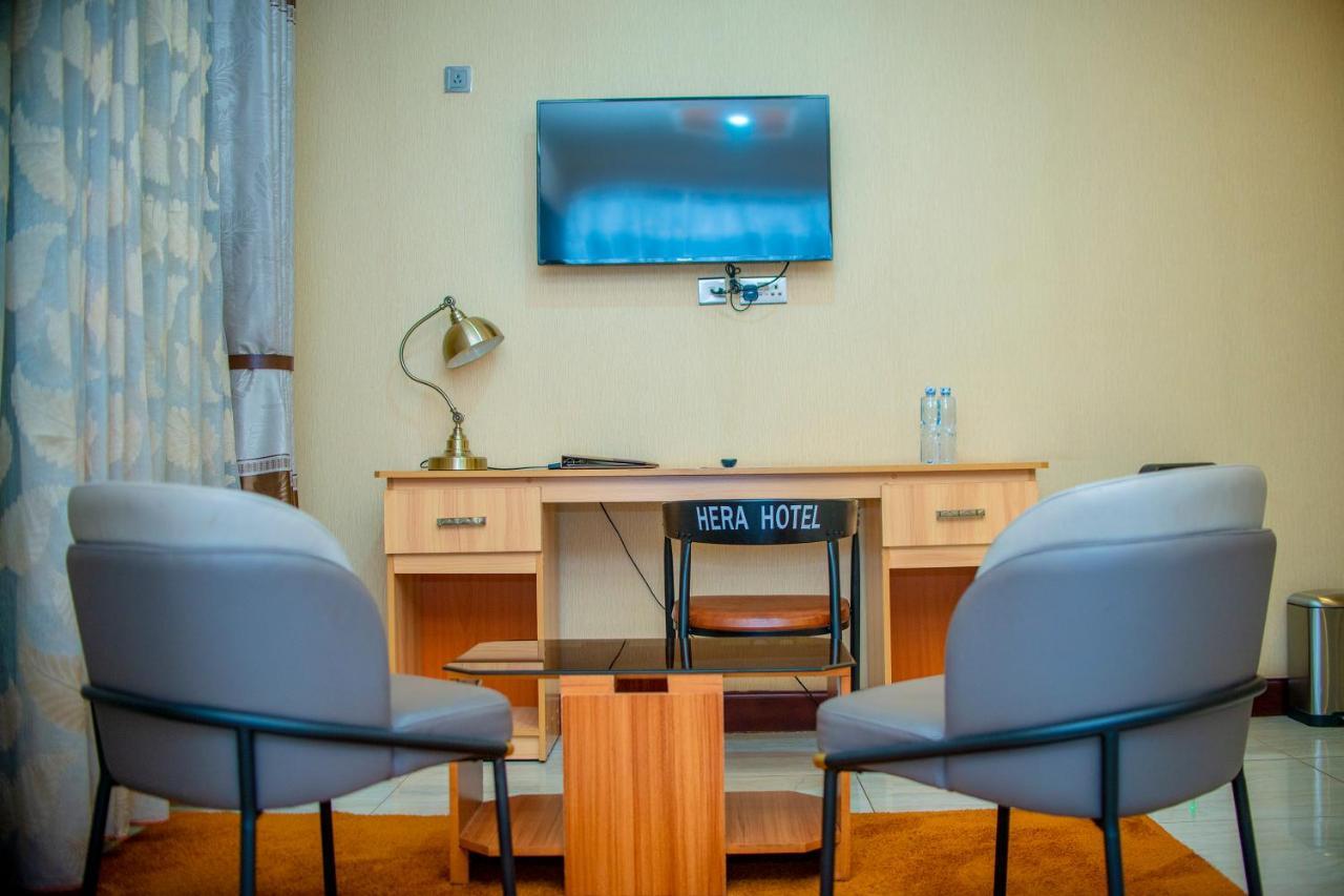 Hera Hotel Кампала Екстериор снимка
